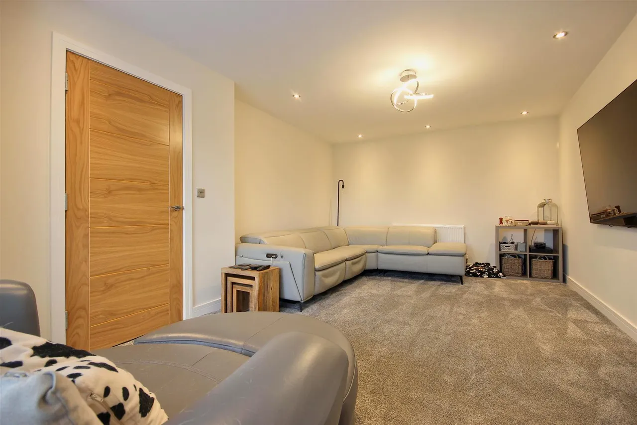 Eyre Grove, Hull Road, Hornsea, photo 16