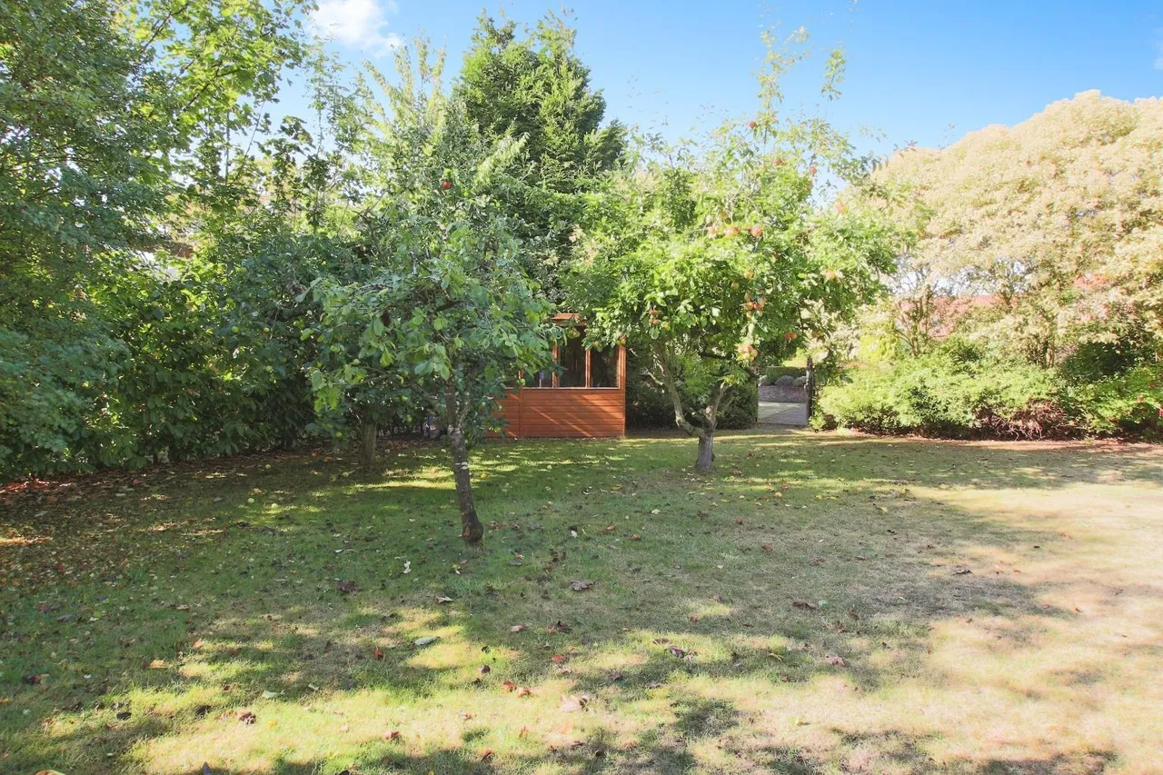 Camerton Hall Lane, Camerton, HU12, photo 22