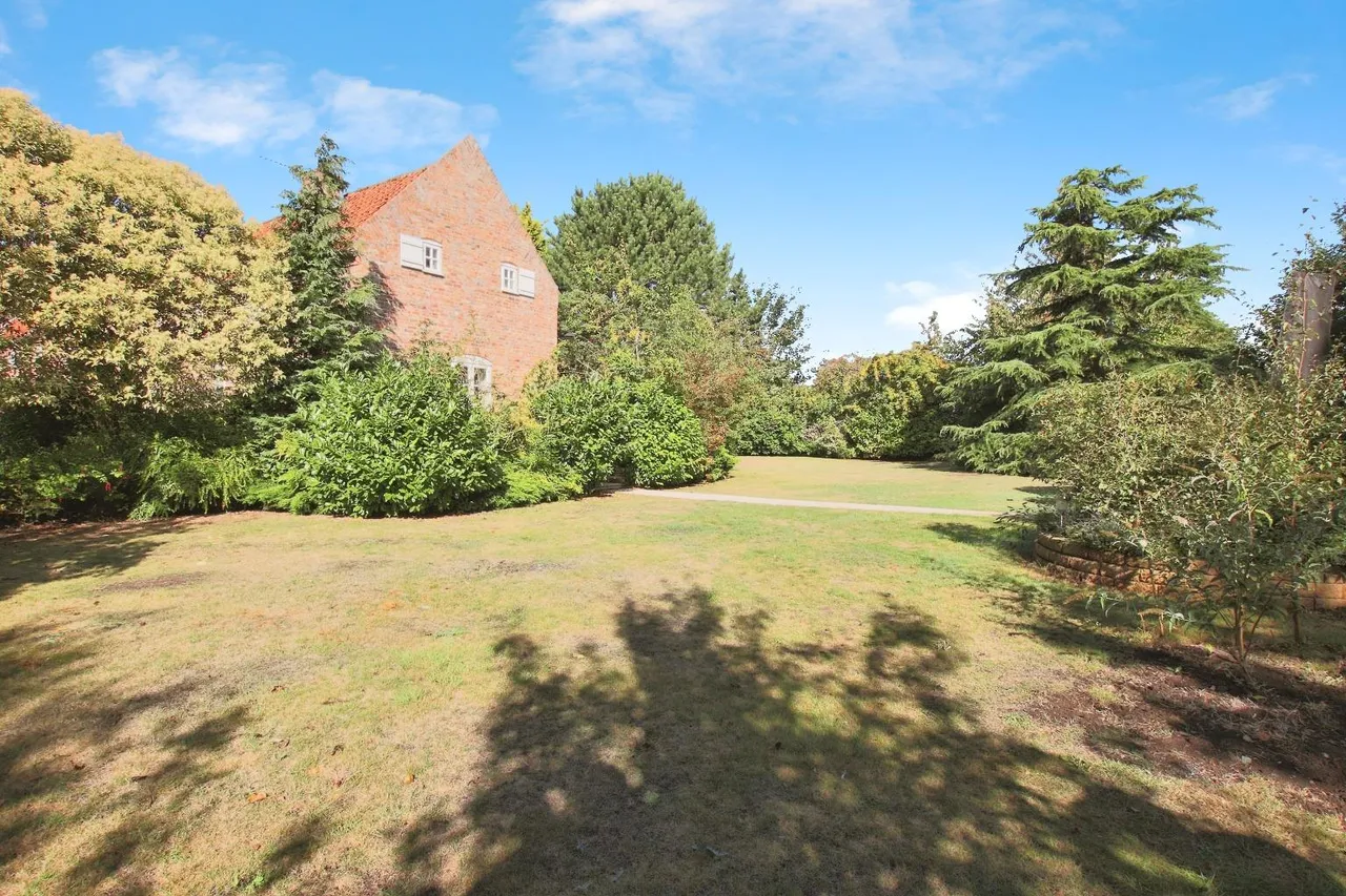 Camerton Hall Lane, Camerton, HU12, photo 21
