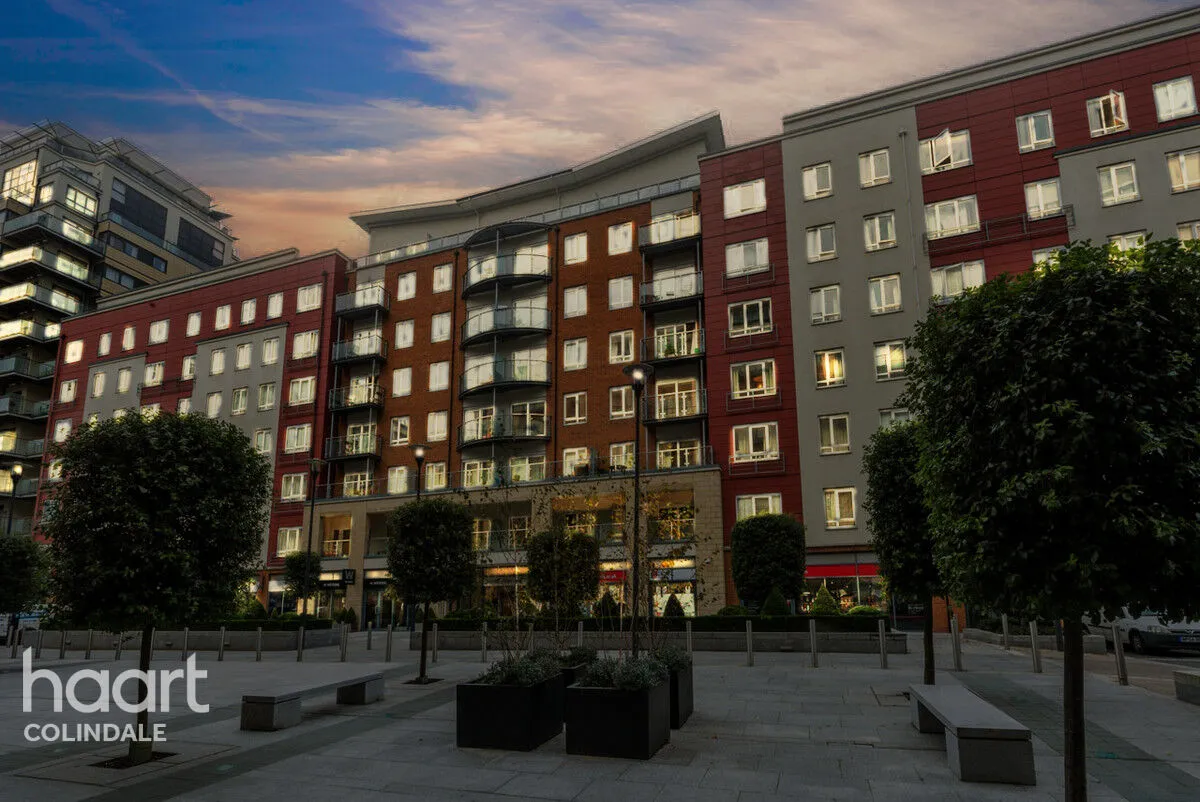 Boulevard Drive, NW9, photo 12