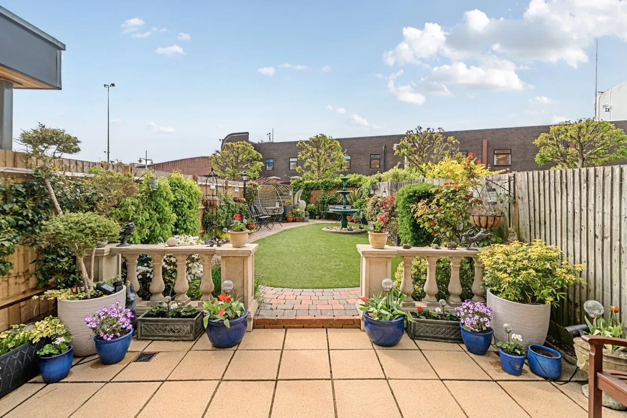 4 bed house for sale, Perseus Terrace, Gunwharf Quays, PO1