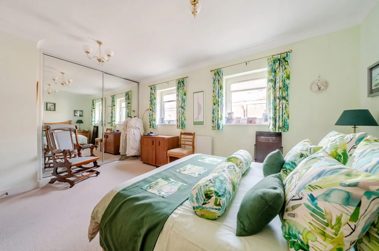 Perseus Terrace, Gunwharf Quays, PO1, photo 6