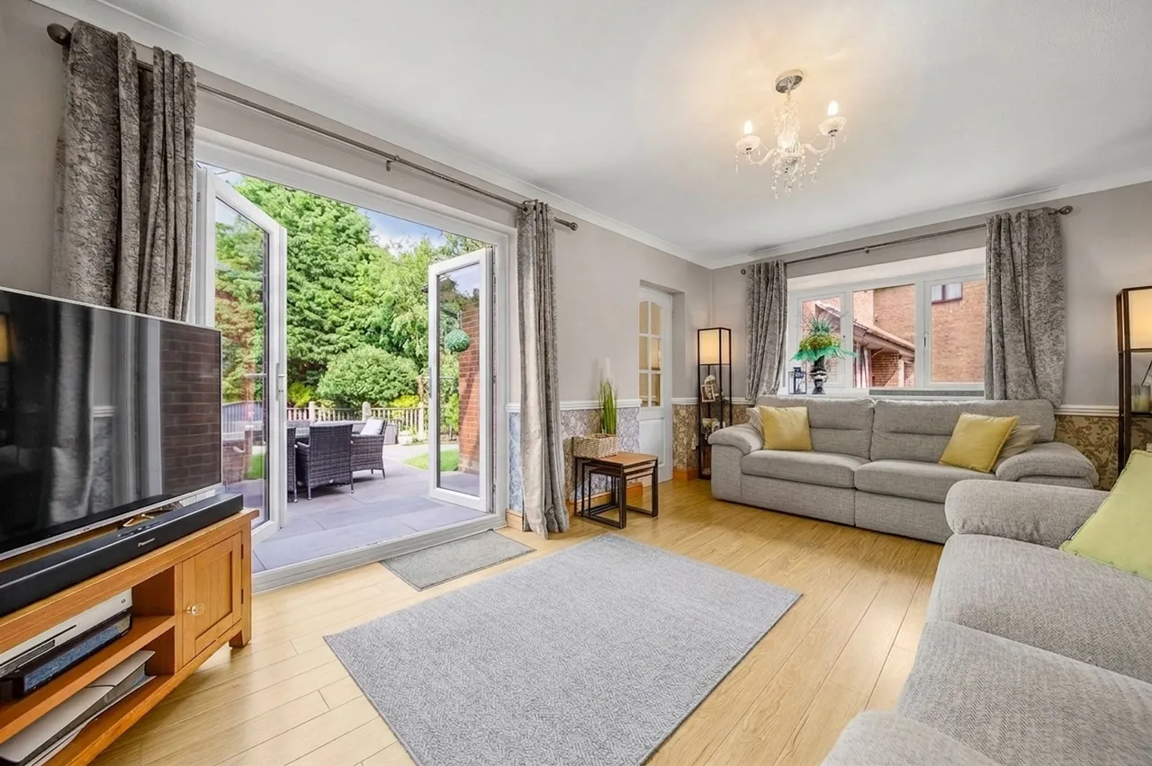 Elmwood, Skelmersdale, WN8, photo 2