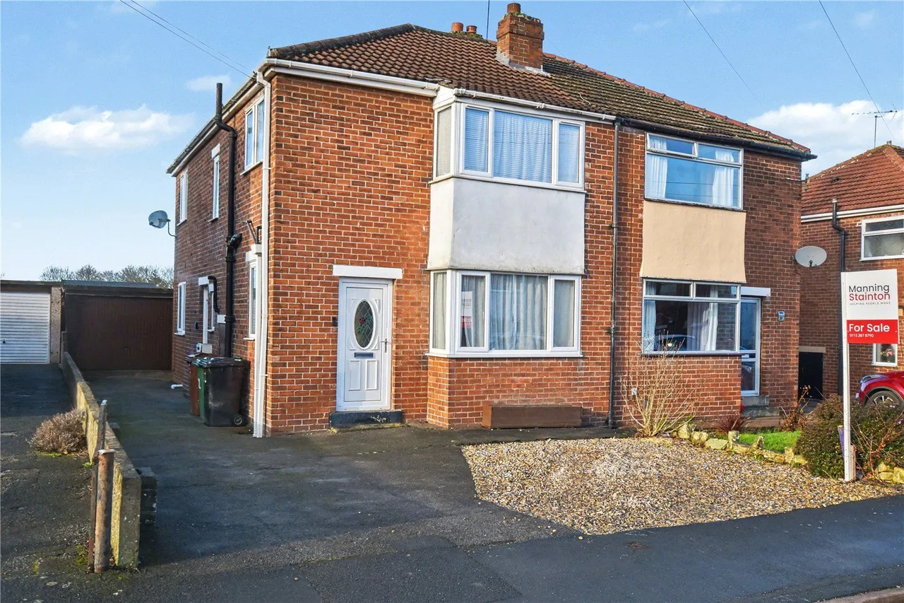 Lowther Grove, Garforth, LS25, photo 4