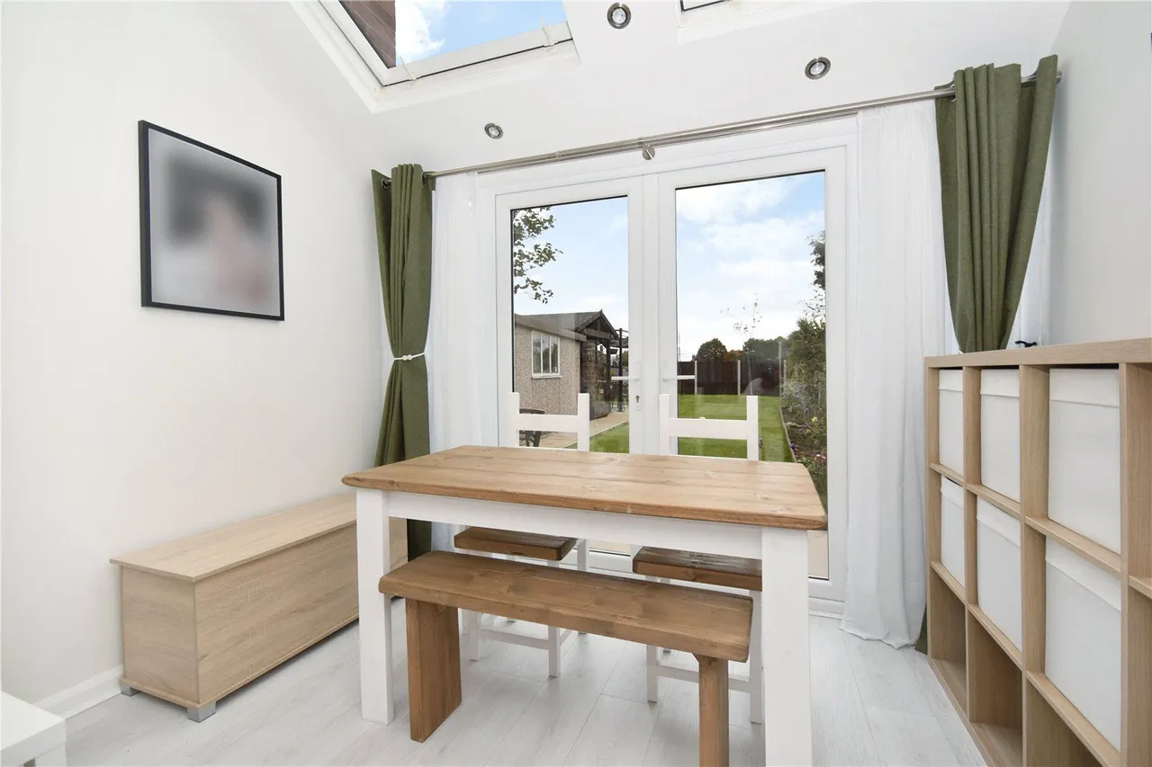 Lowther Grove, Garforth, LS25, photo 12
