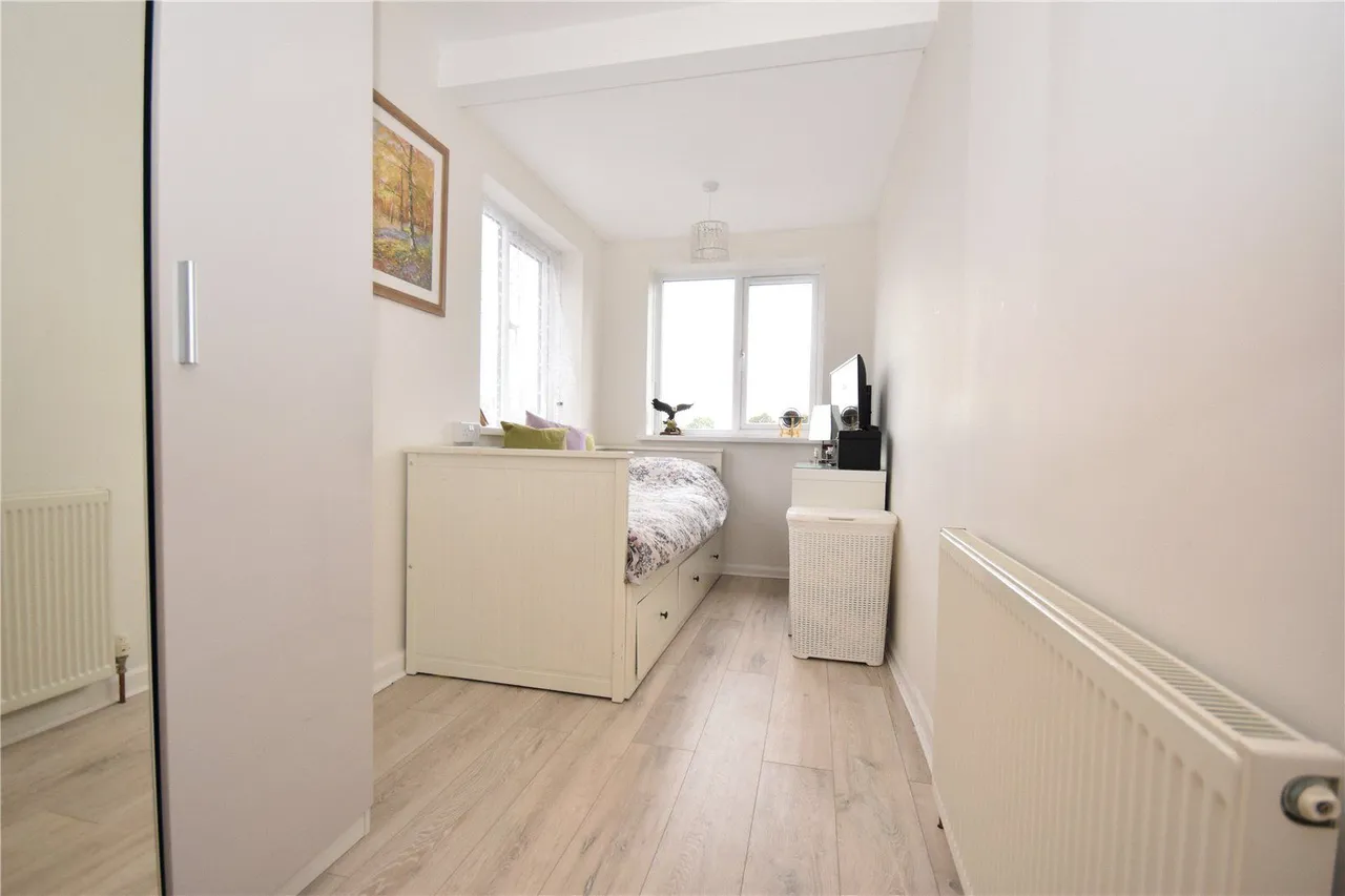Lowther Grove, Garforth, LS25, photo 13