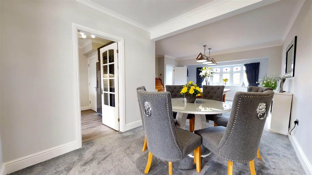 The Broadway, Loughton, IG10, photo 5