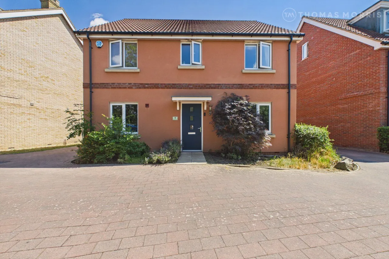 4 bed house for sale, Daffodil Close, Eynesbury, PE19