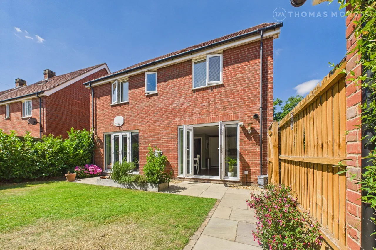 Daffodil Close, Eynesbury, PE19, photo 18
