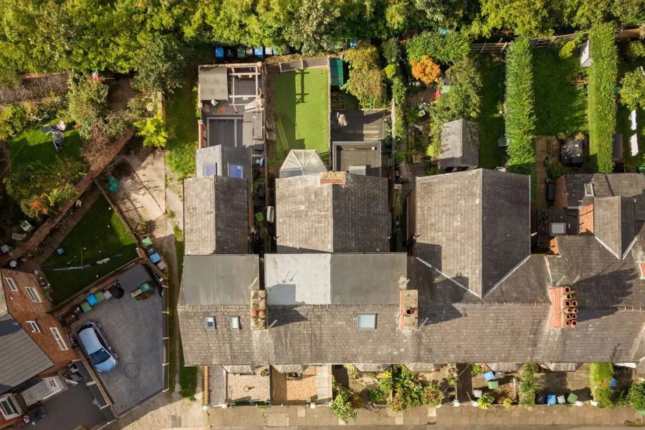 Moorfield Grove, Sale, M33, photo 20
