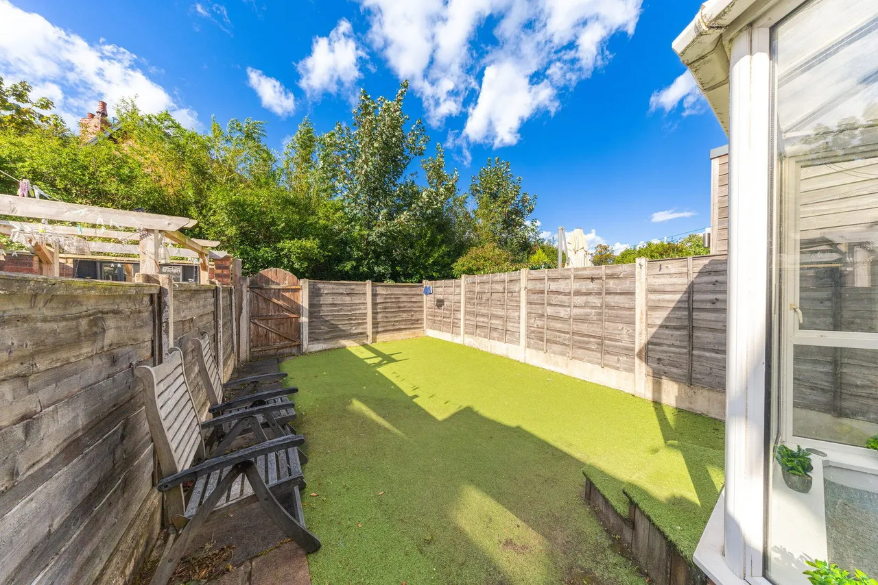 Moorfield Grove, Sale, M33, photo 19