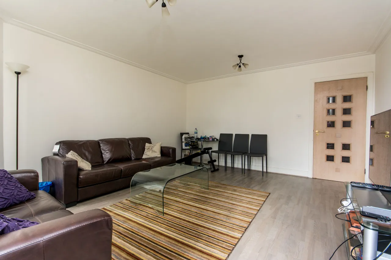 1 bed flat to rent — 62 Kensington West, Blythe Road, London
