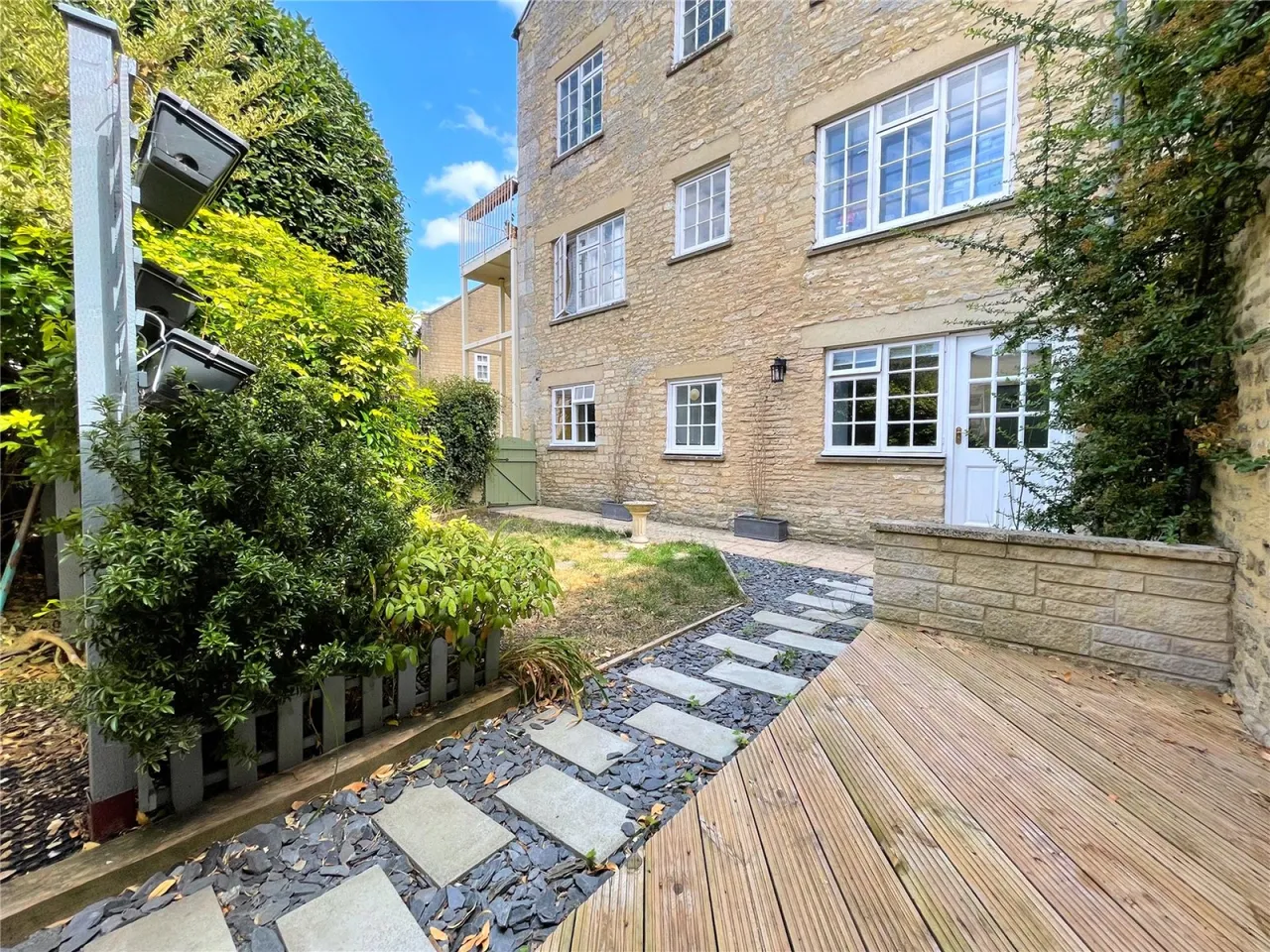 London Road, Cirencester, GL7, photo 23