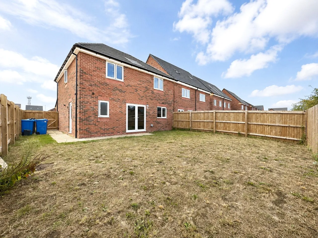 Fields Avenue, Halewood, L26, photo 19