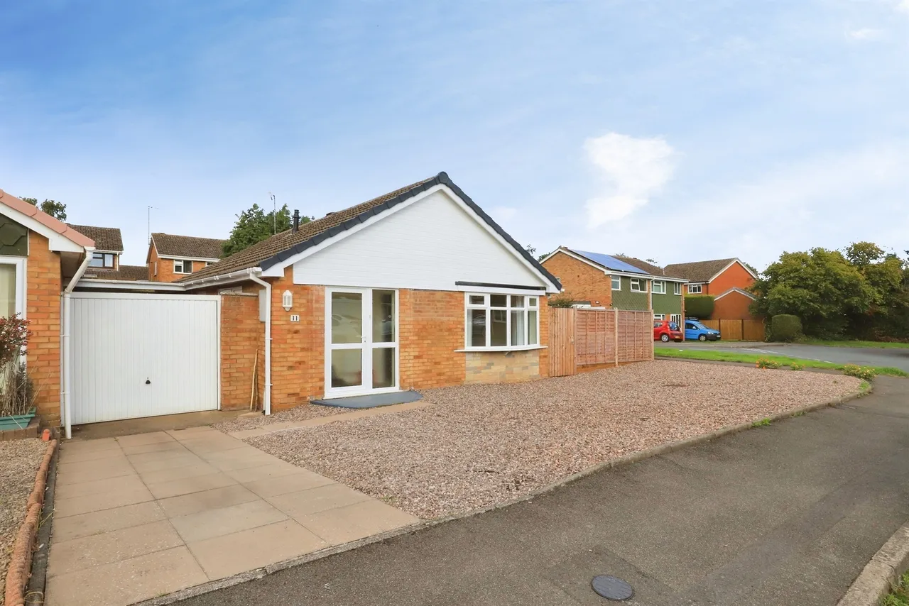 2 bed house for sale, Oak Apple Close, Stourport-On-Severn, DY13