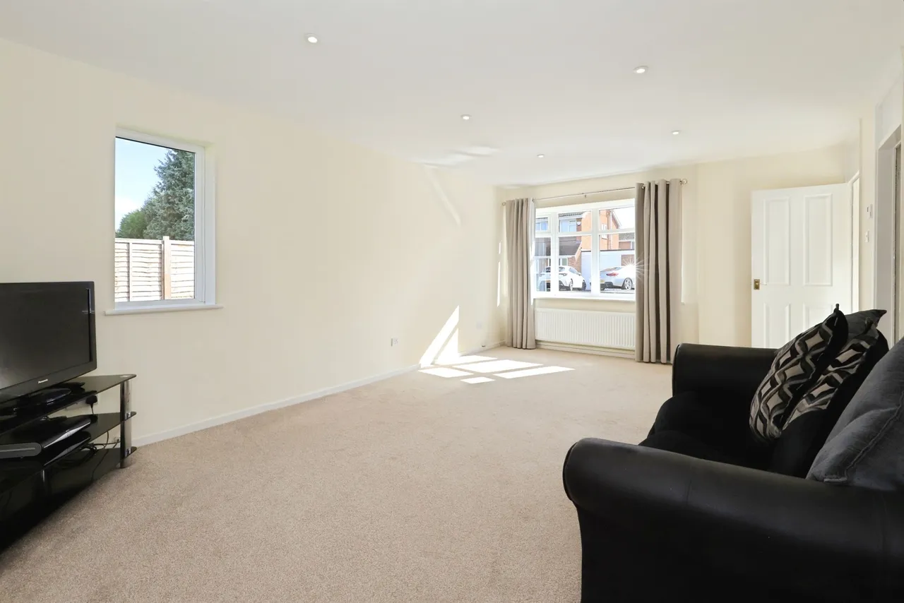 Oak Apple Close, Stourport-On-Severn, DY13, photo 2