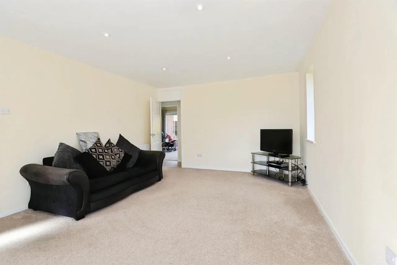 Oak Apple Close, Stourport-On-Severn, DY13, photo 14