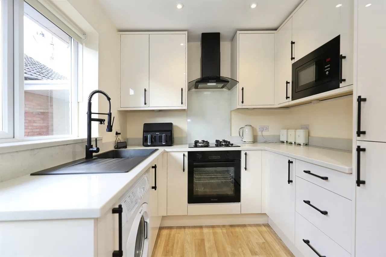 Oak Apple Close, Stourport-On-Severn, DY13, photo 4