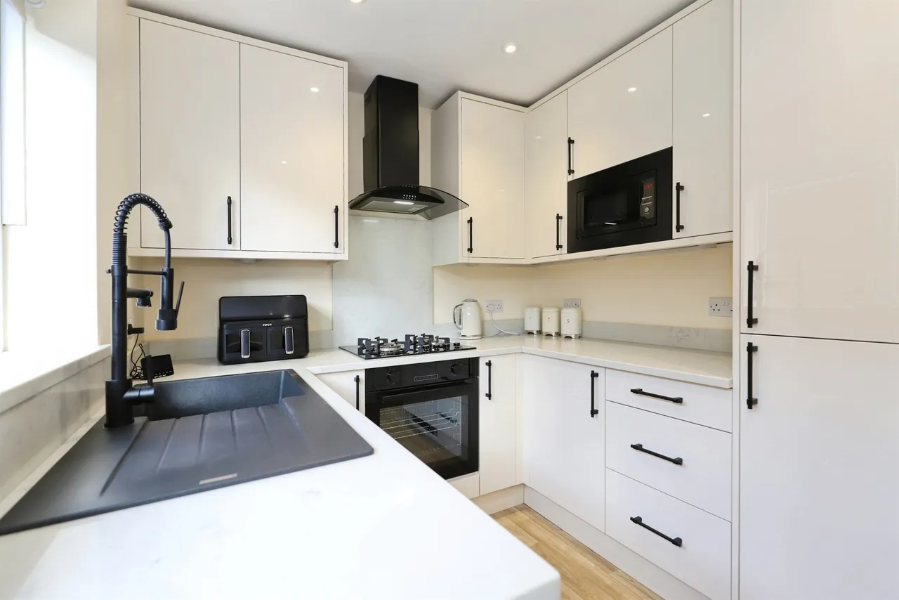 Oak Apple Close, Stourport-On-Severn, DY13, photo 11