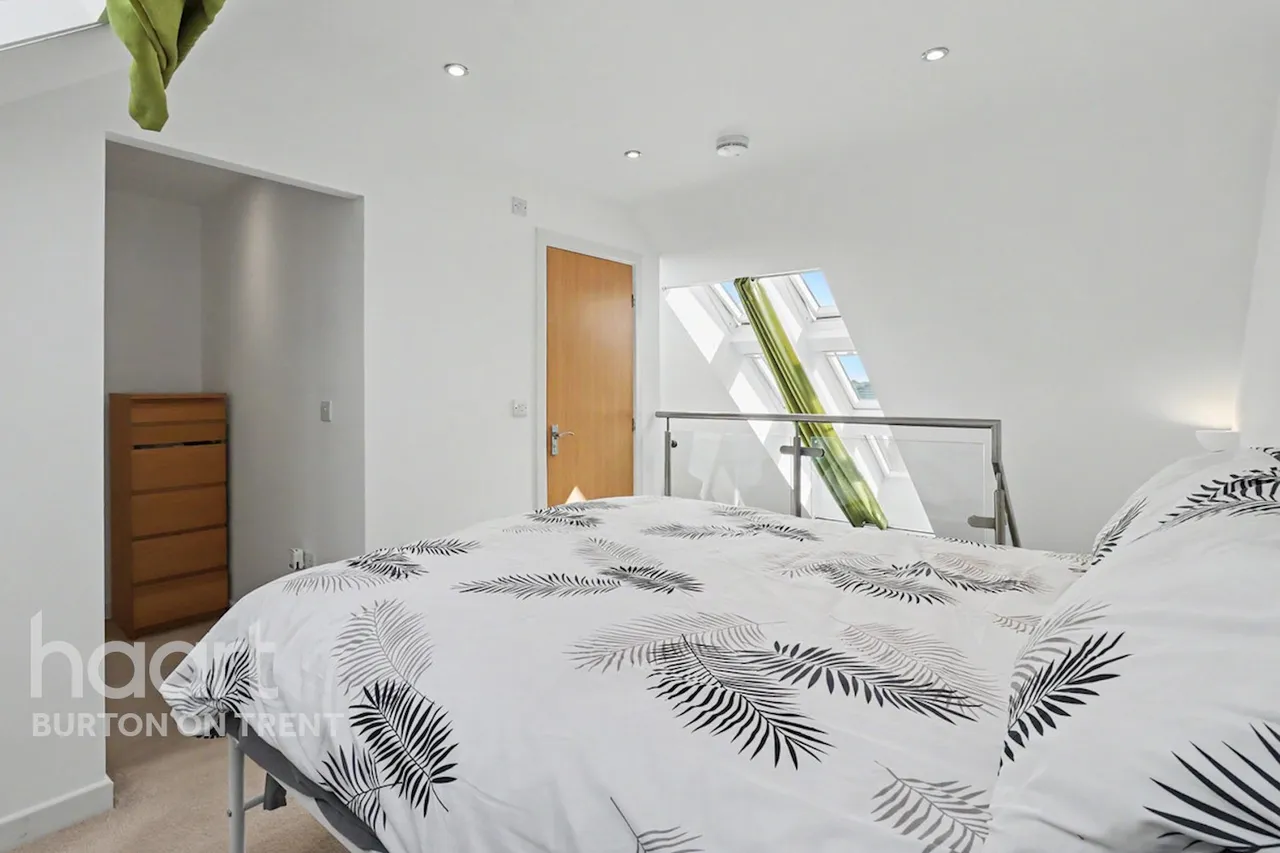 Grants Yard, Burton-On-Trent, DE14, photo 12