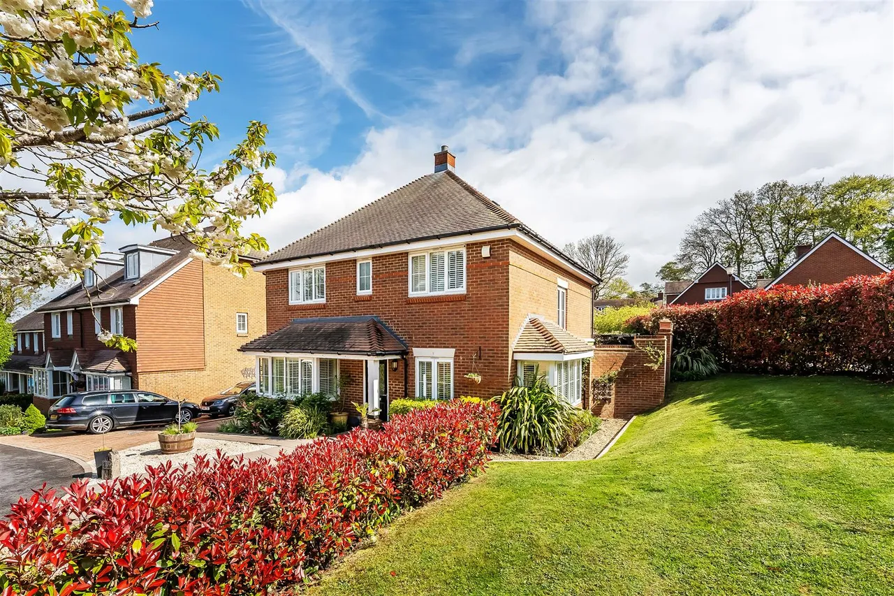 4 bed house for sale, Marley Rise, Dorking, RH4