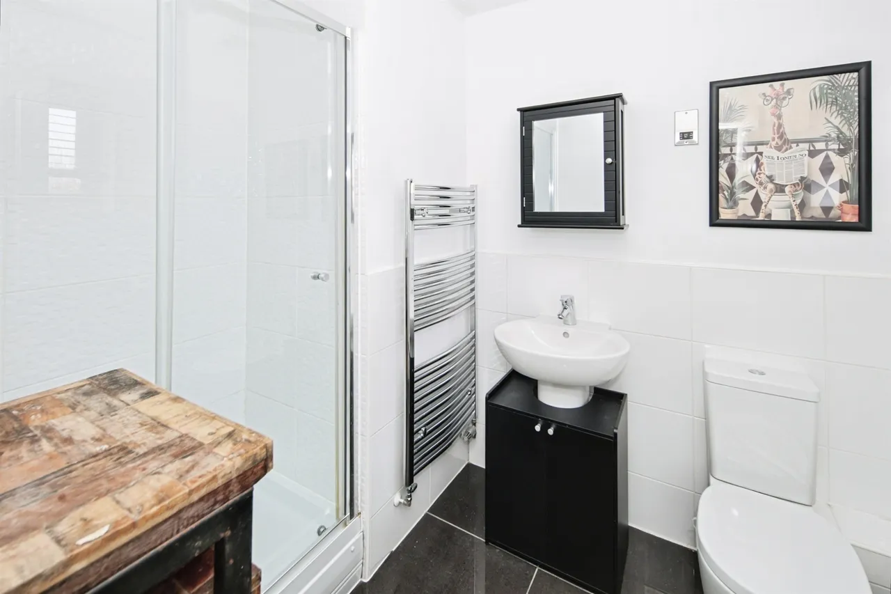 Bellerose Close, Coventry, CV4, photo 12