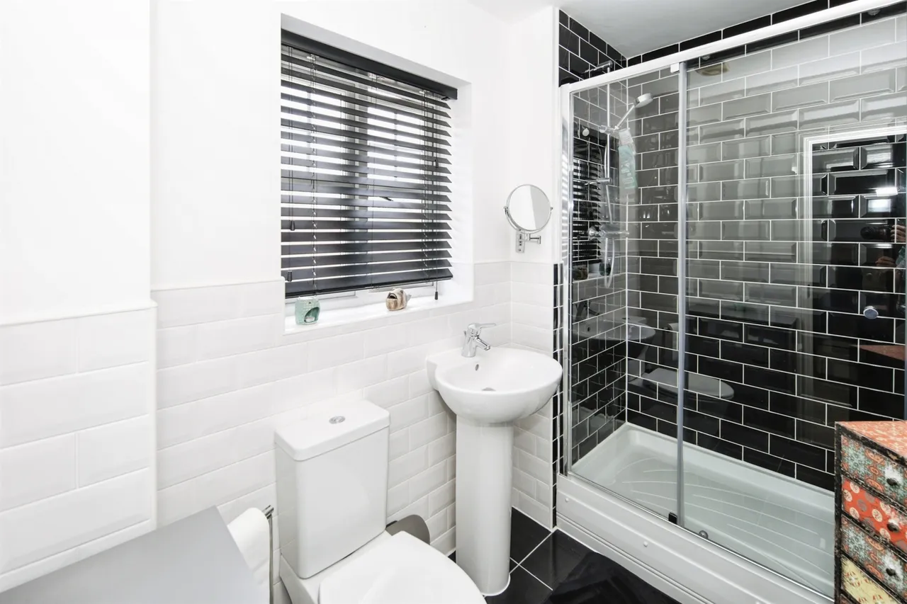 Bellerose Close, Coventry, CV4, photo 9