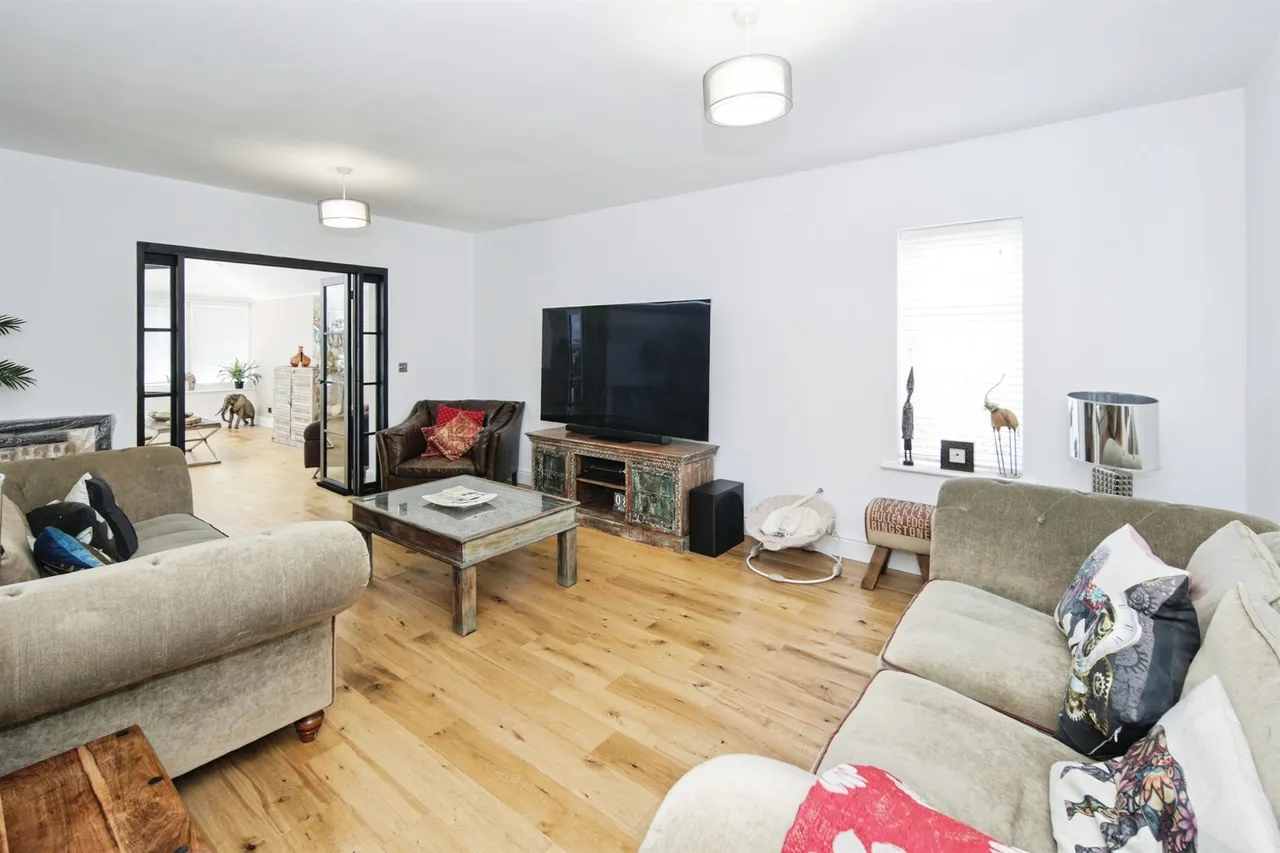 Bellerose Close, Coventry, CV4, photo 4