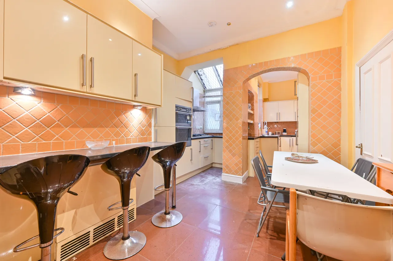 63 Teignmouth Road, London, photo 11