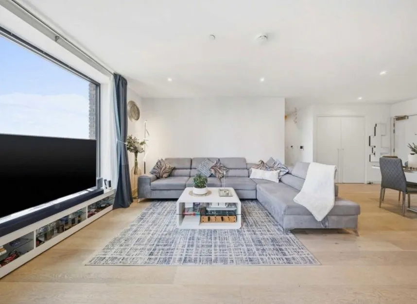 Clipper Street, Royal Wharf, E16, photo 2