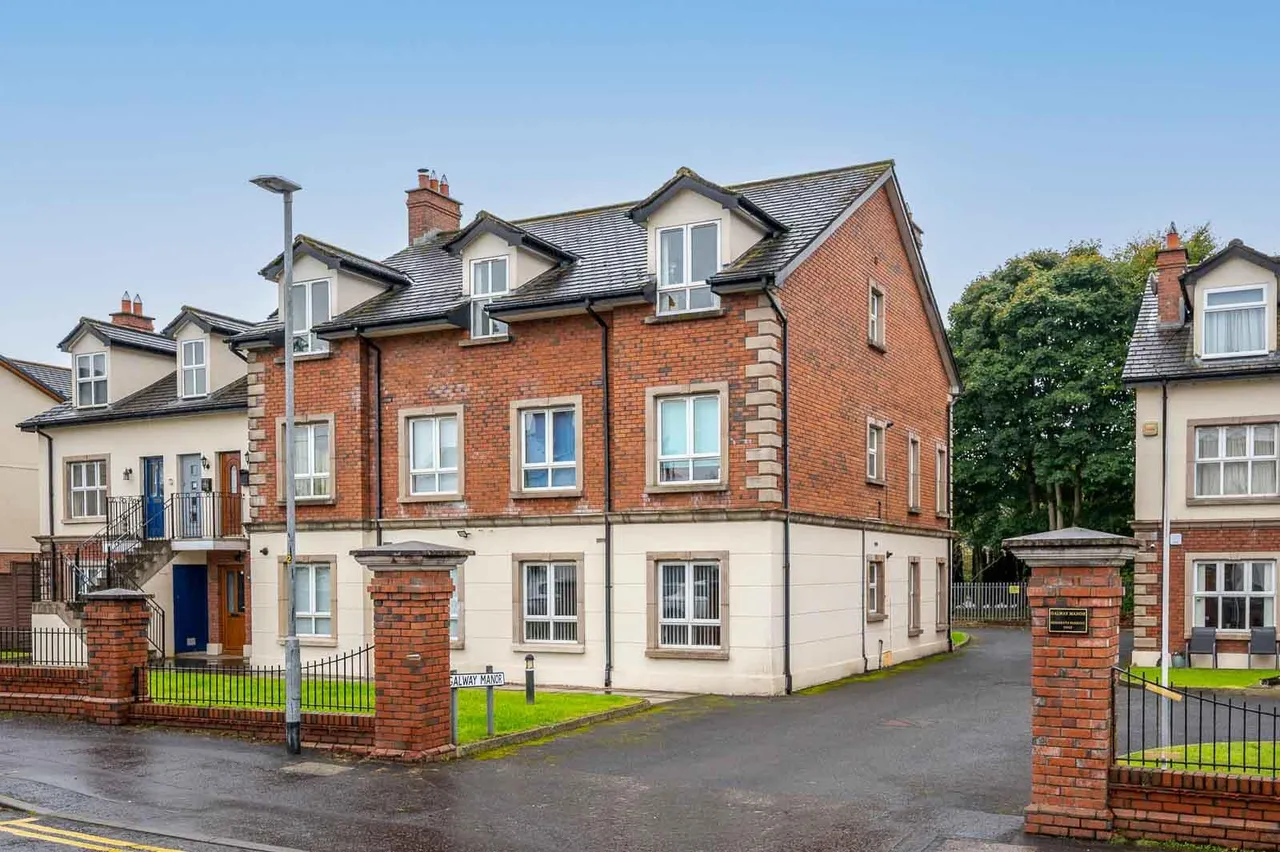 3 bed flat for sale, Galway Manor, dundonald, BT16