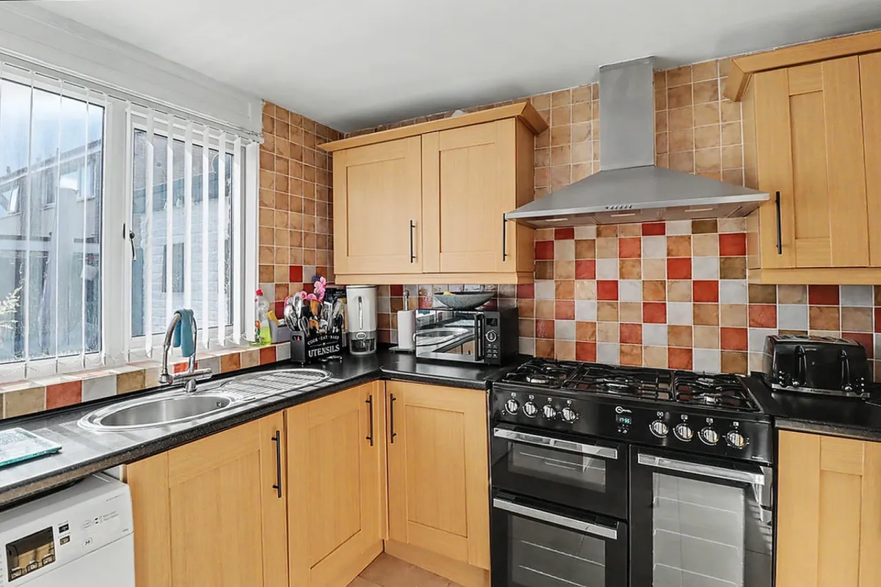 Dee Way, Winsford, photo 10