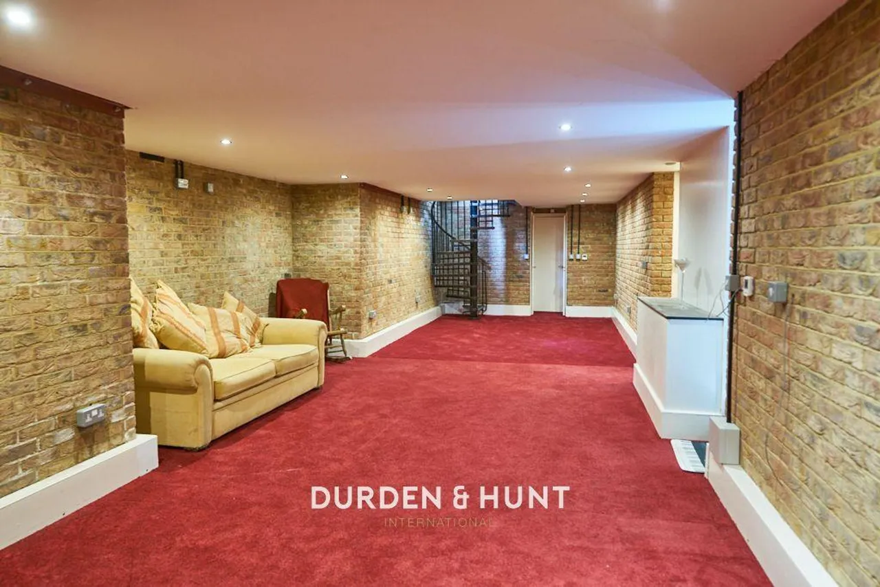 Ripley View, Loughton, IG10, photo 6