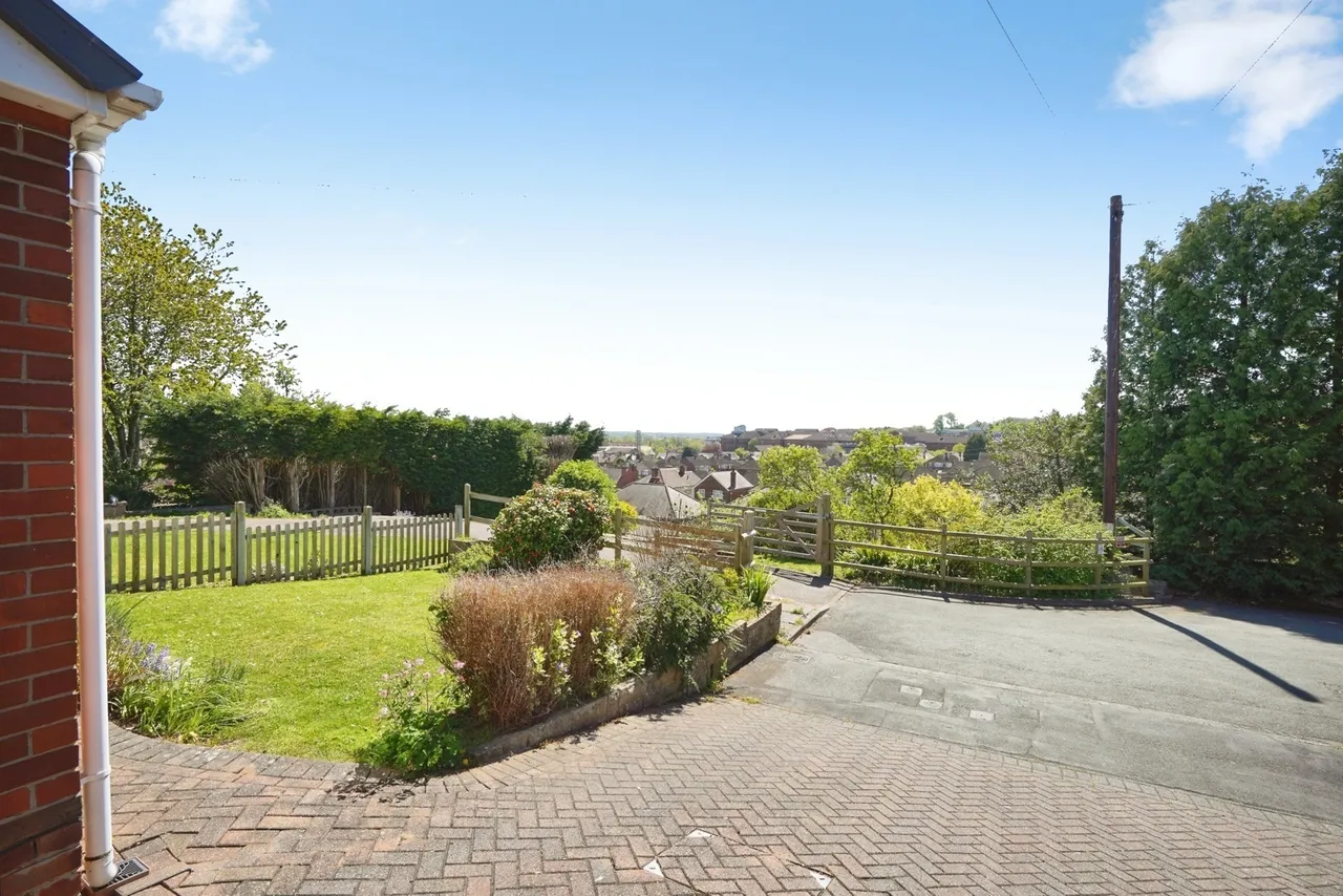 Oadby Rise, Burton-on-Trent, DE13, photo 17