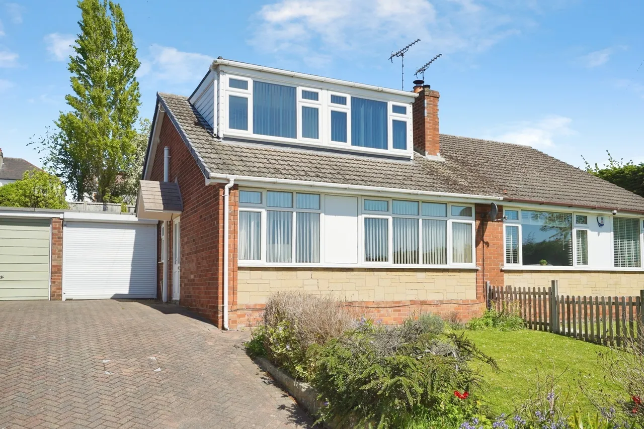 3 bed house for sale, Oadby Rise, Burton-on-Trent, DE13