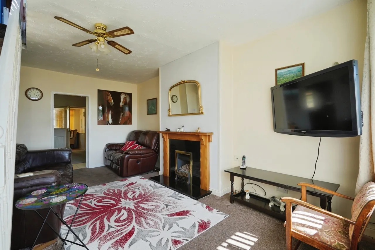 Oadby Rise, Burton-on-Trent, DE13, photo 2