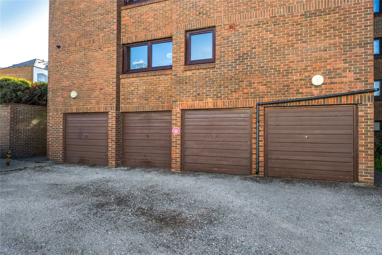 Avenue Elmers, Surbiton, KT6, photo 11