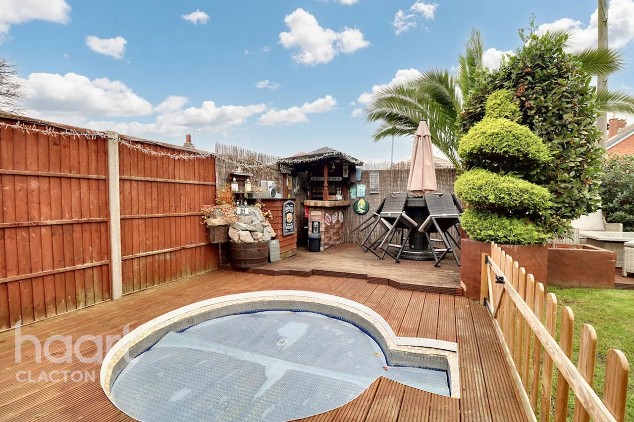 St Osyth Road, Clacton-On-Sea, CO15, photo 20