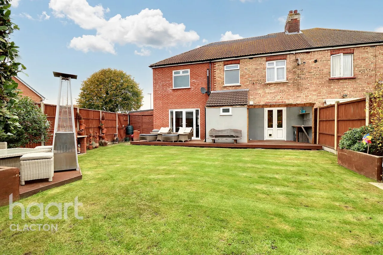 St Osyth Road, Clacton-On-Sea, CO15, photo 18