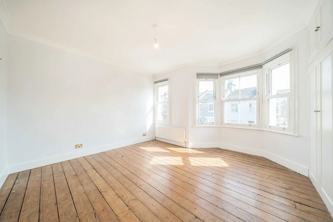 Hambro Road, SW16, photo 3