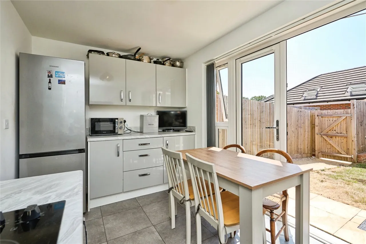 Lavender Way, Newport, PO30, photo 2