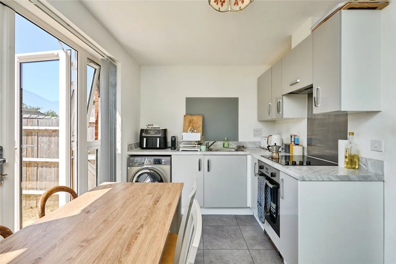 Lavender Way, Newport, PO30, photo 3