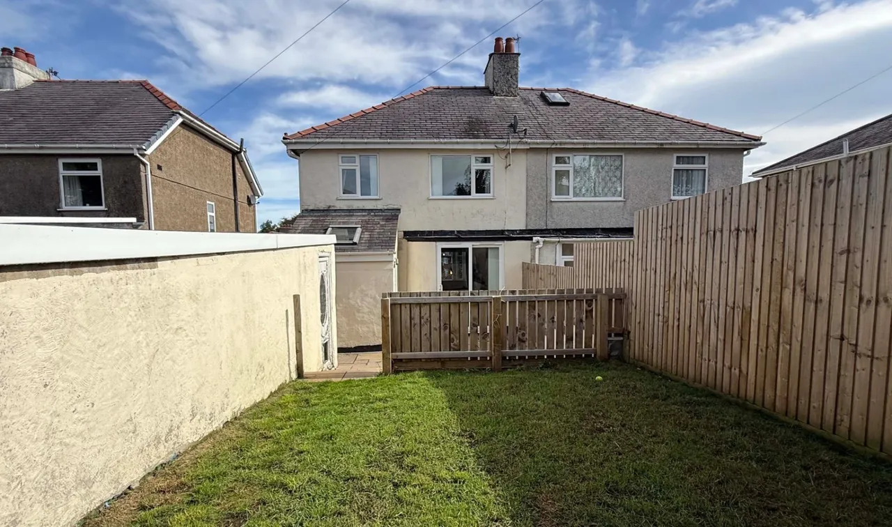 Belmont Road, Bangor, LL57, photo 7