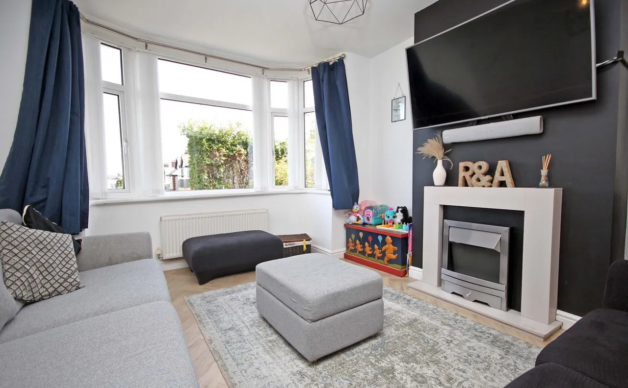 Belmont Road, Bangor, LL57, photo 2