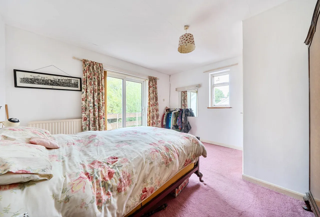 Abbots Court Drive, Gloucestershire, Twyning, GL20 6JJ, photo 14