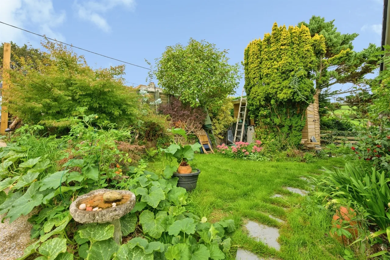 Longfield, Lutton, PL21, photo 8
