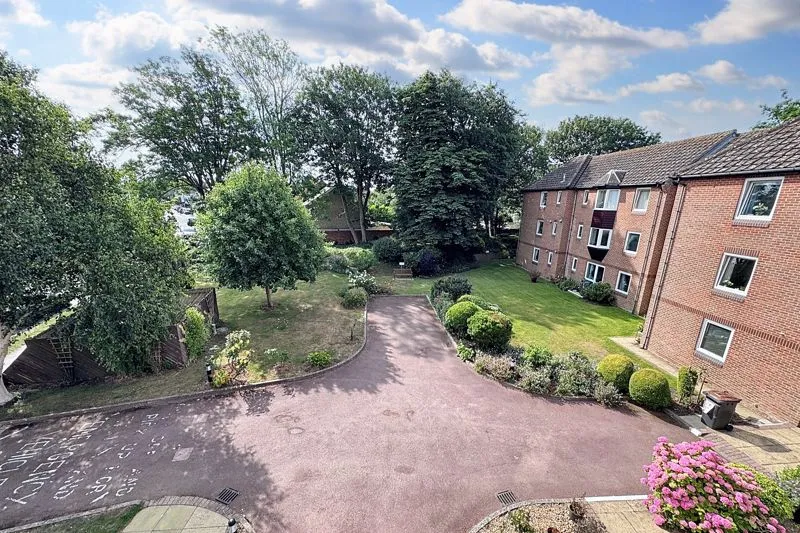 Swiss Gardens, Shoreham-By-Sea BN43 5WH, photo 12