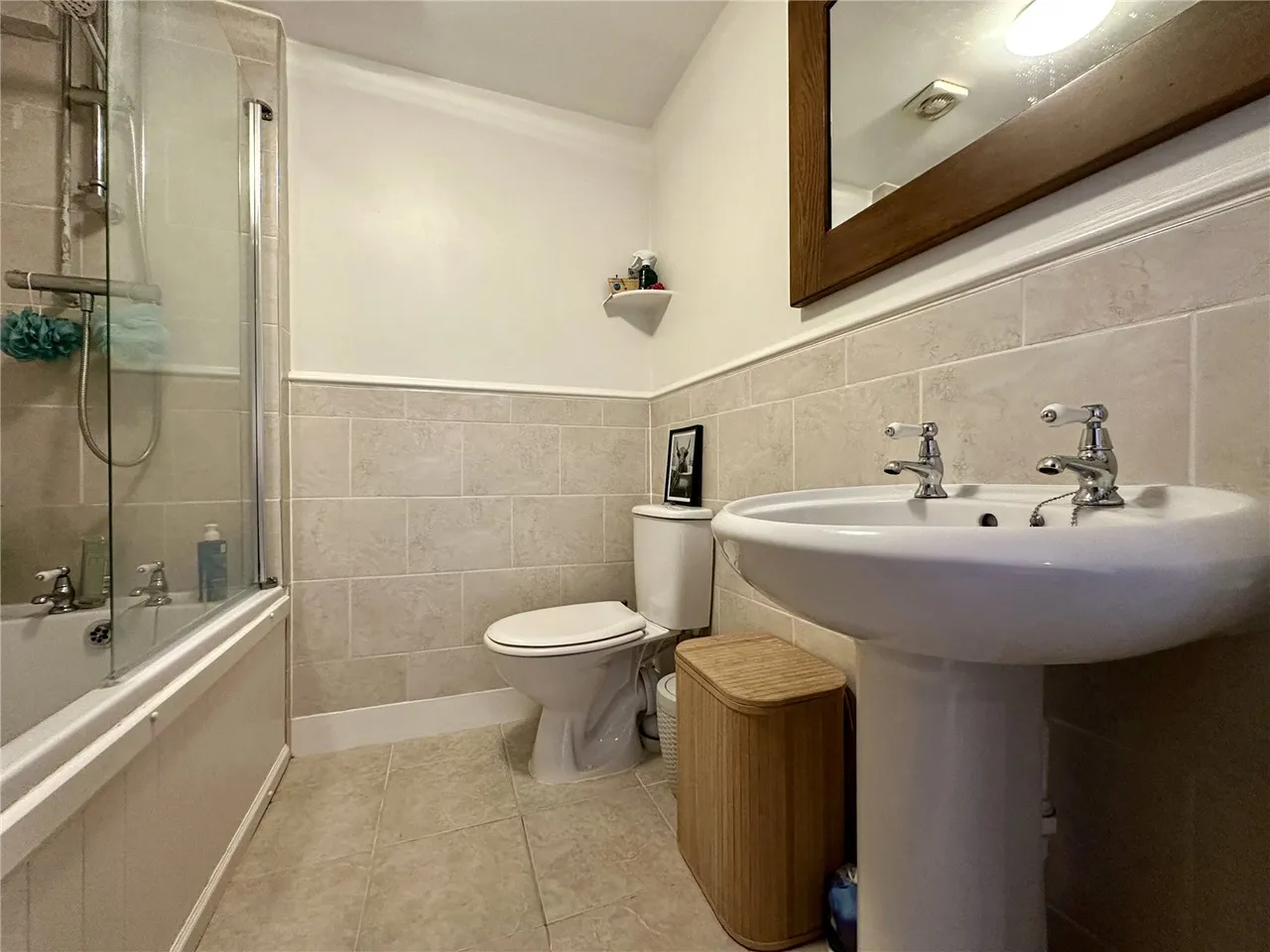 Aldermaston Road, Sherborne St. John, Basingstoke, Hampshire, RG24 9LA, photo 17