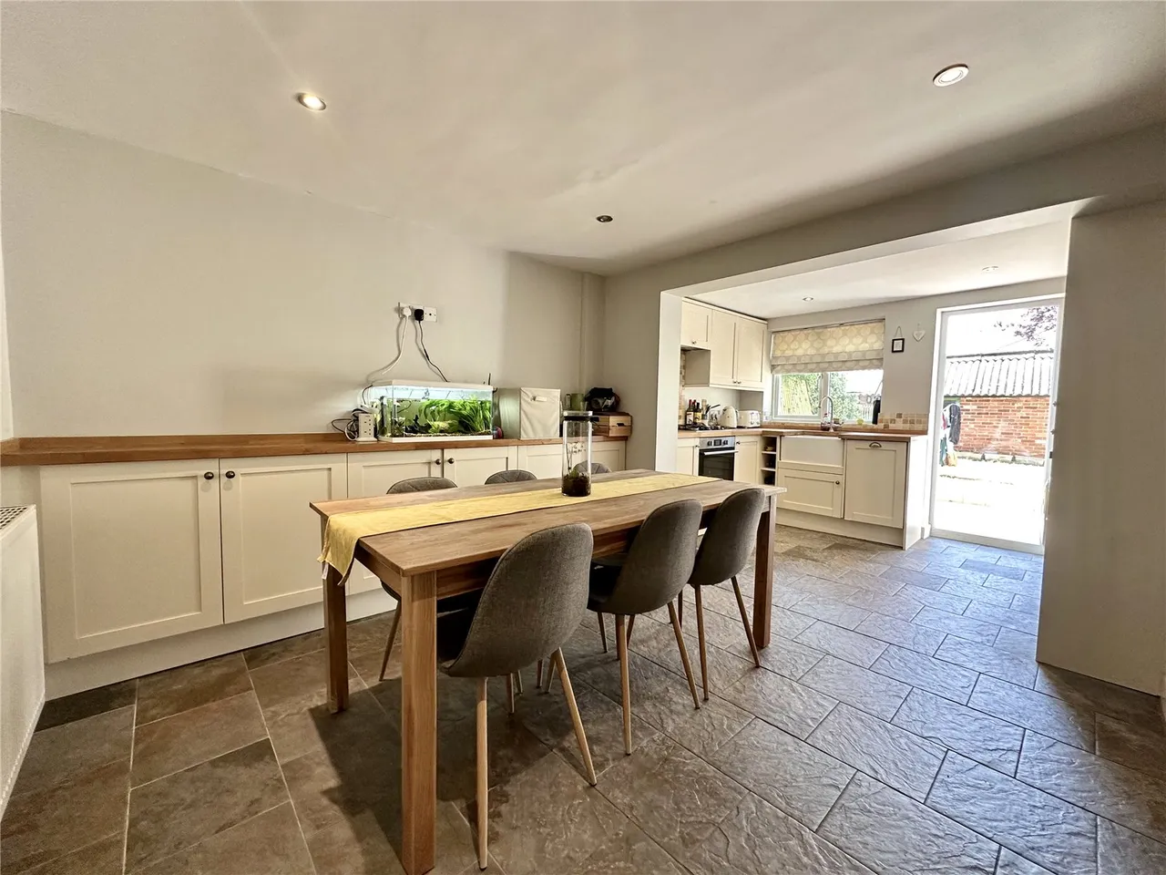 Aldermaston Road, Sherborne St. John, Basingstoke, Hampshire, RG24 9LA, photo 4
