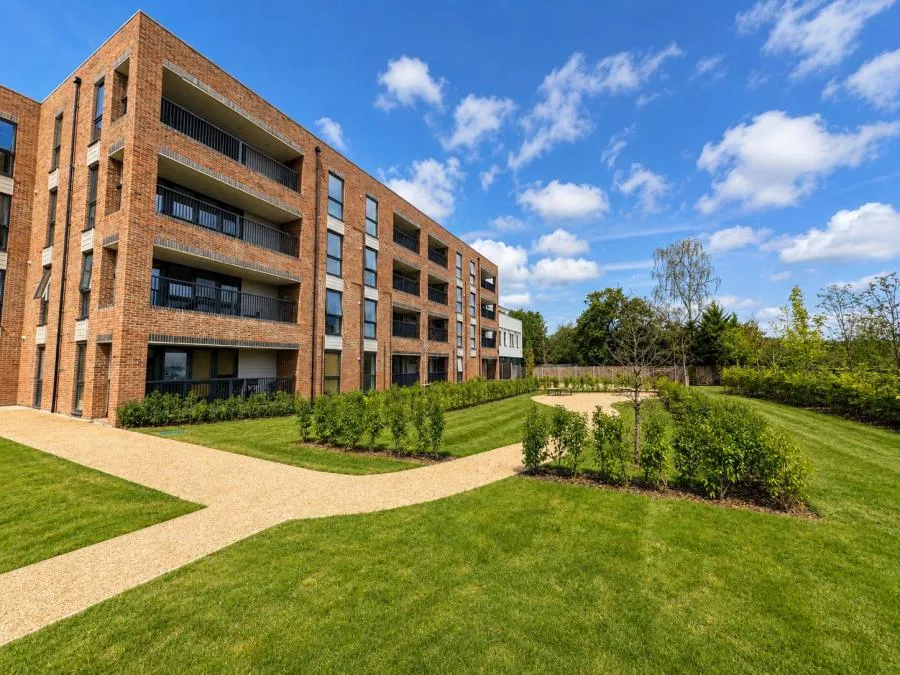Littleworth Road, Esher, KT10, photo 8